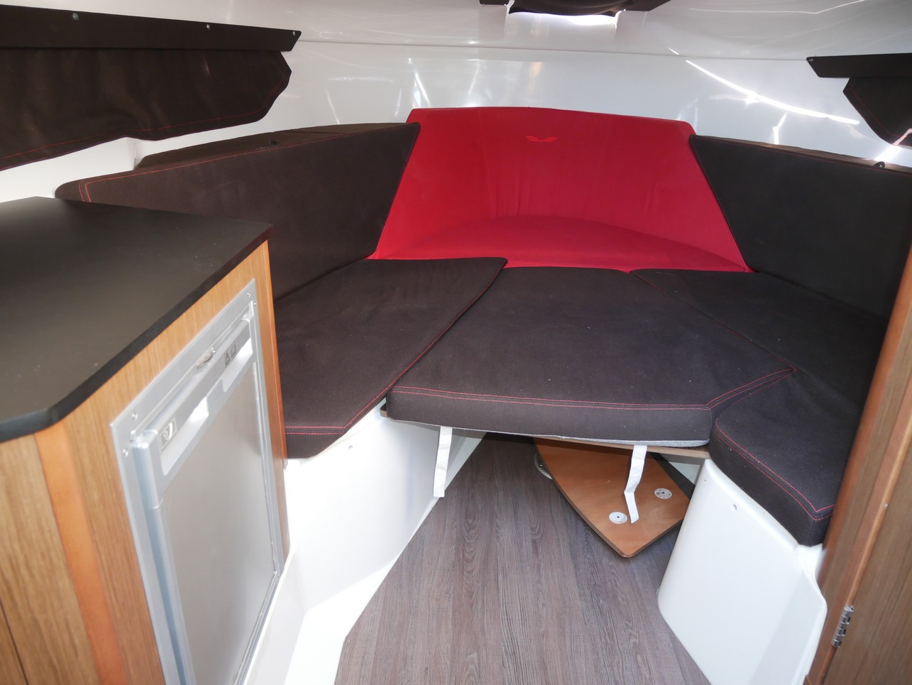 Beneteau Flyer 8.8 SUNdeck - 